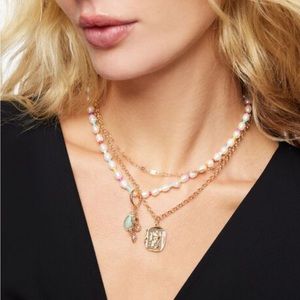 🆕 DYNAMITE Layered Pearl & Gem Necklace - NWT